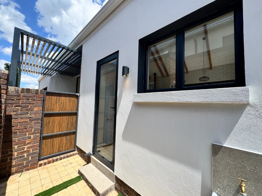 3 Bedroom Property for Sale in Helderzicht Eco Estate North West